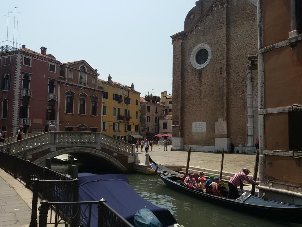 Apartamento Ca' Badoer Frari Venecia Exterior foto